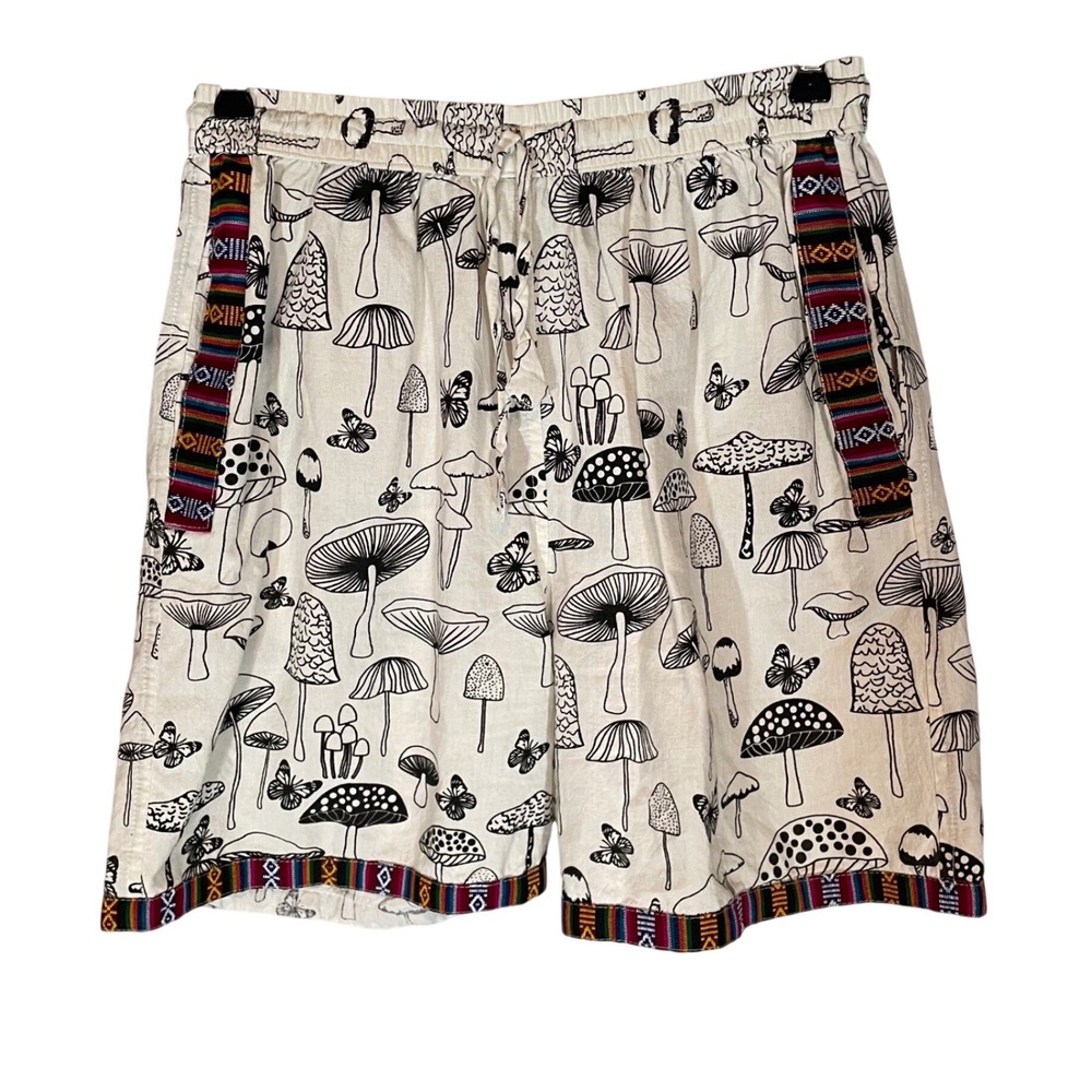 Rising International Mushroom Butterfly Cotton Shorts L Goblincore Festival Boho